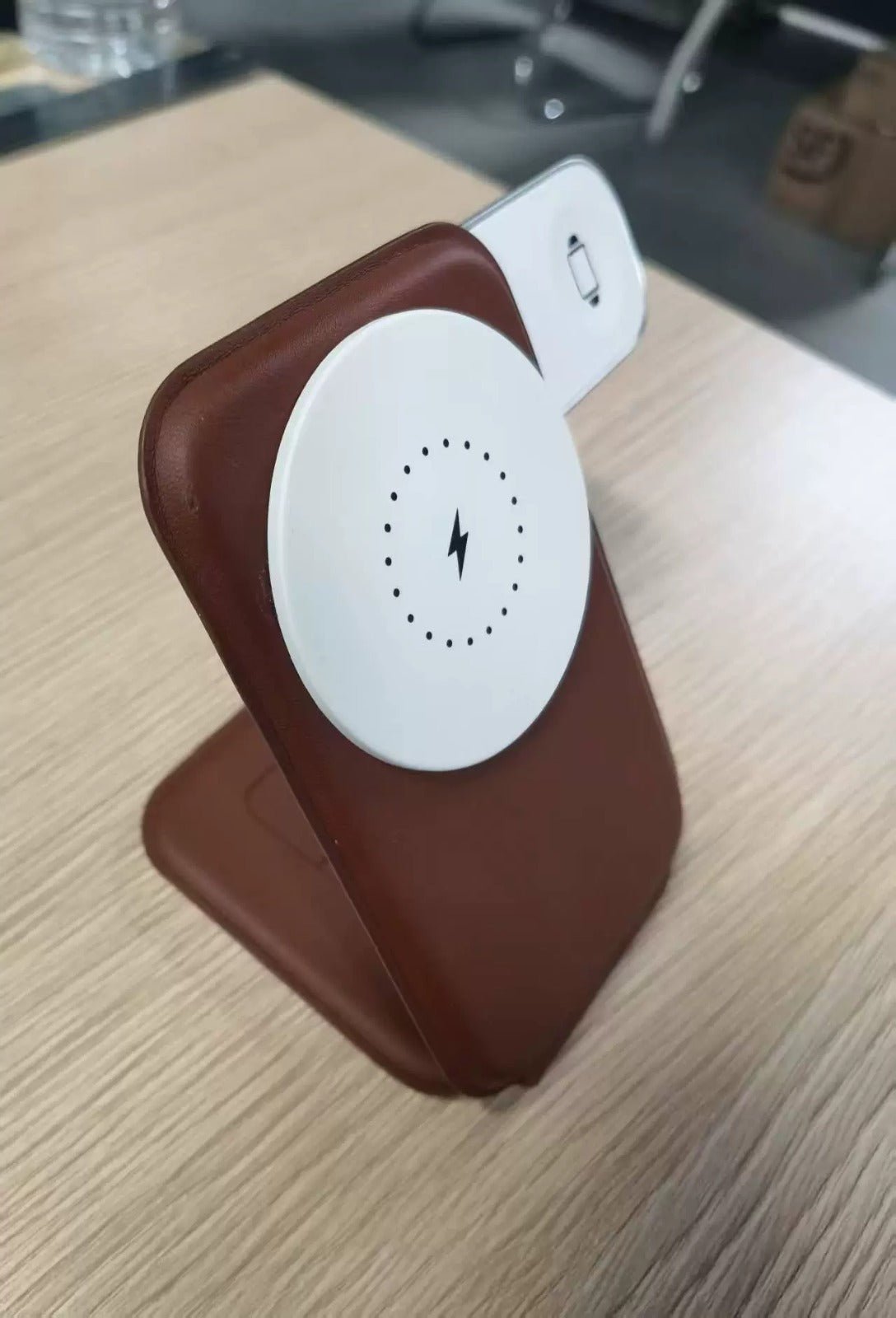 3 - in - 1 Wireless Charging Station - Multi - Device Fast Charger - BeyoutifulSpot®