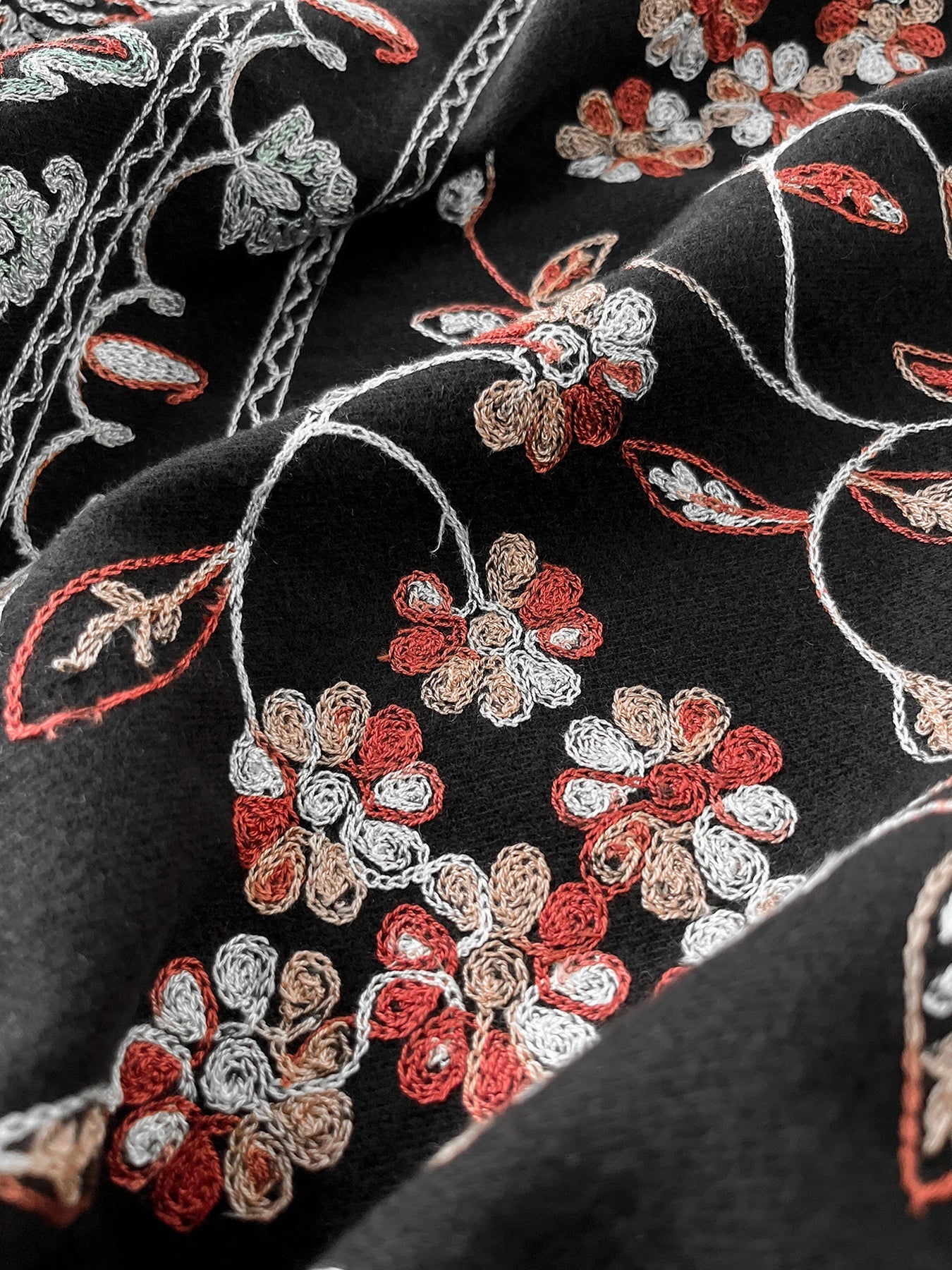 Cashmere - Feel Embroidered Scarf - BeyoutifulSpot®